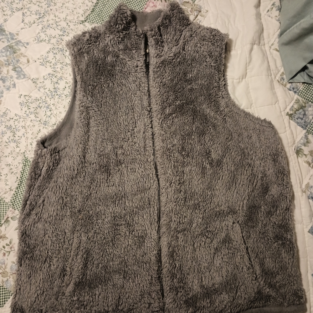 Sonoma Gray Fuzzy Vest